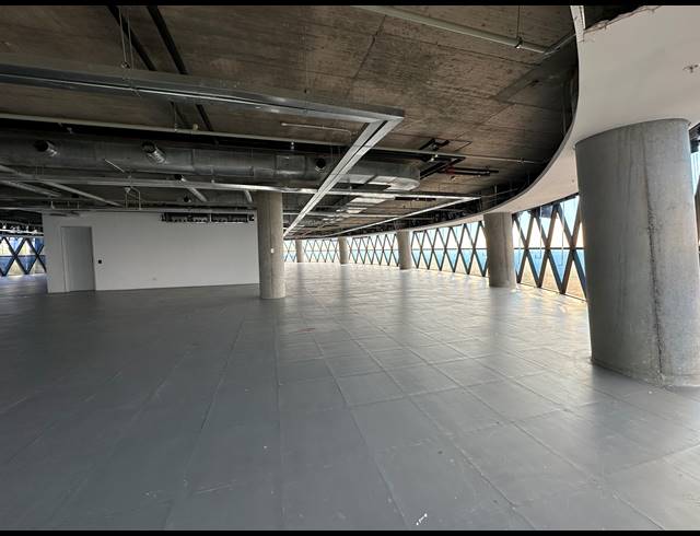 1,253M² OFFICE TO LET IN SANDOWN